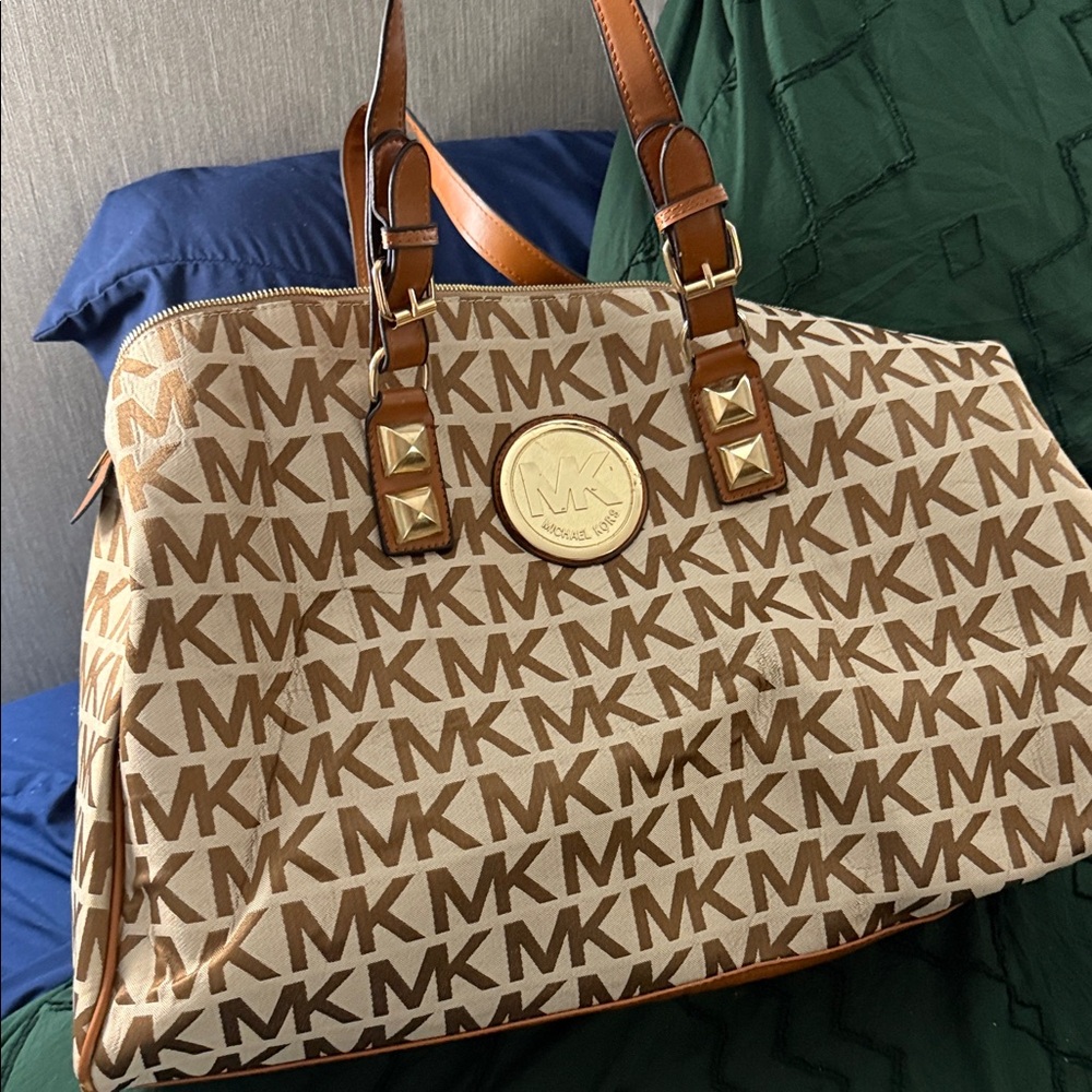 Michael Kors Tan and Cream Signature Tote
